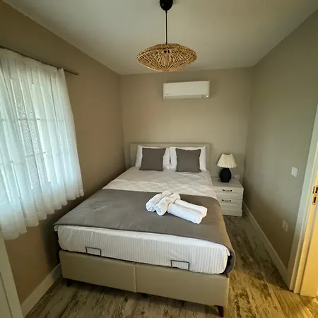 Valinor アパート ウルラ