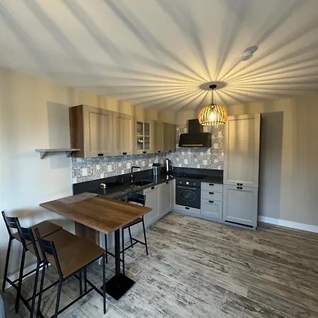 Valinor アパート